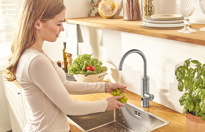 Robinet electric pentru incalzit apa in bucatarie Delimano